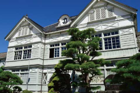 遷喬尋常小学校（真庭）